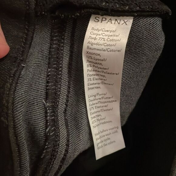 Spanx Black Distressed Pull On Ankle Skinny Jeans Womens Size XL Raw Hem - Picture 9 of 12